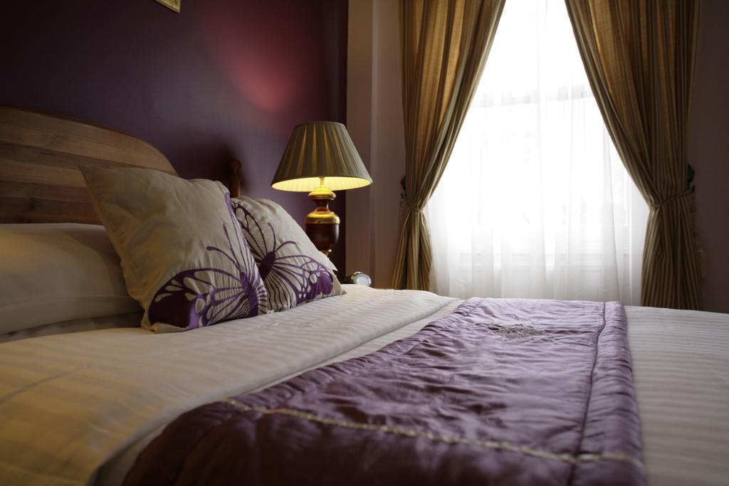 The Imperial Hotel Stroud  Buitenkant foto
