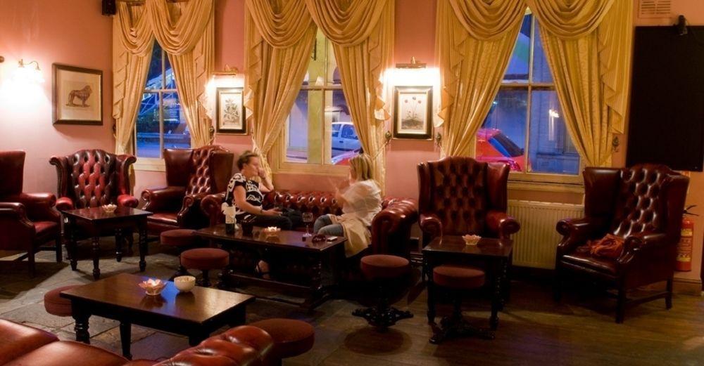 The Imperial Hotel Stroud  Buitenkant foto