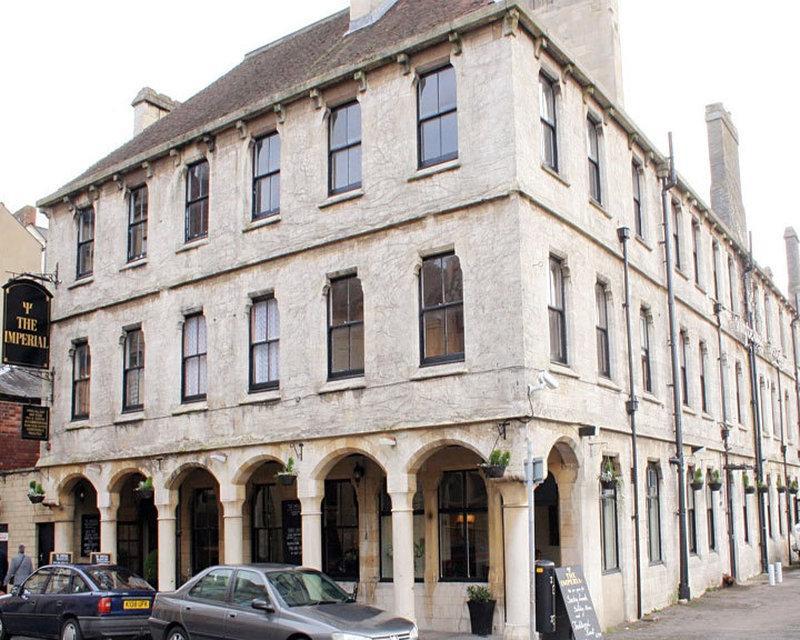 The Imperial Hotel Stroud  Buitenkant foto
