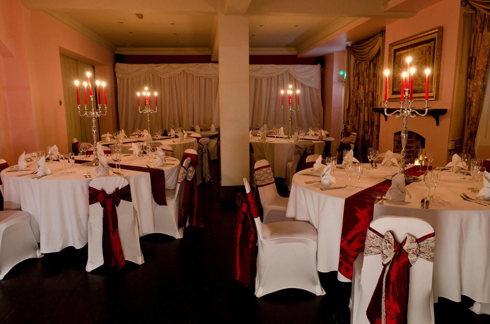 The Imperial Hotel Stroud  Buitenkant foto