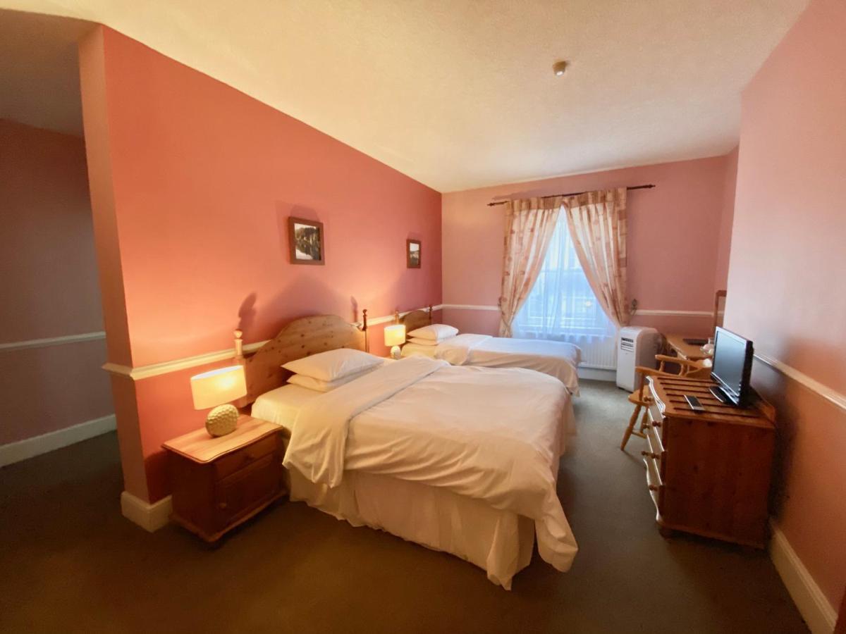 The Imperial Hotel Stroud  Buitenkant foto